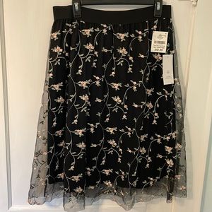 Women’s Embroidered Skirt